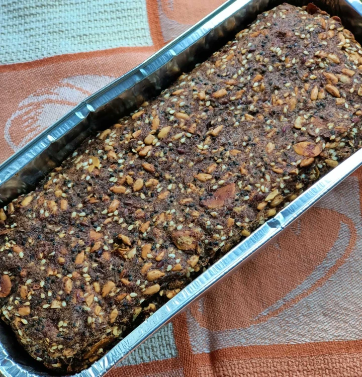 Chleb zmieniający życie - mieszanka do wypieku keto chleba - Coco Farm, 345g - po upieczeniu